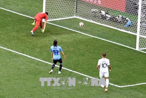 WORLD CUP 2018: Bản lĩnh 'ông lớn' đưa Pháp vào bán kết ảnh 3