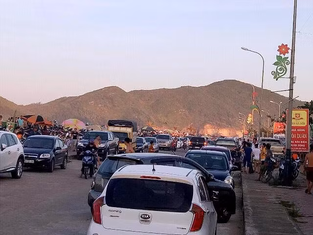  Bải hoải chống chọi với nắng nóng trên 40 độ C ở Hà Tĩnh ảnh 7