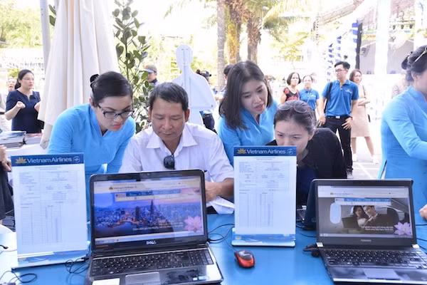 Vietnam Airlines áp dụng thanh toán bằng QR code thay tiền mặt, thẻ ngân hàng ảnh 1