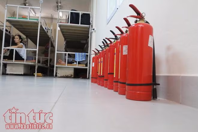 Cận cảnh khu nhà trọ bệnh viện Việt Đức chỉ 15 nghìn đồng/ngày ảnh 9