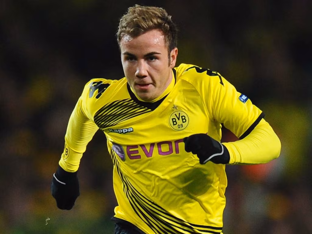 Mario Goetze đoạt giải Cậu bé vàng 2011 ảnh 1