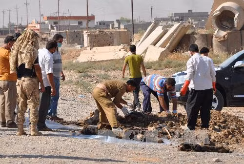 Iraq phát hiện 2.100 thi thể dân thường sau giải phóng Mosul ảnh 1