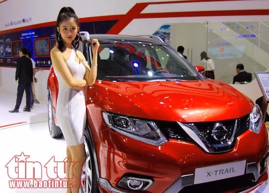 Ngắm hàng loạt xe mới 'trình làng' trong ngày mở màn triển lãm ô tô ảnh 2