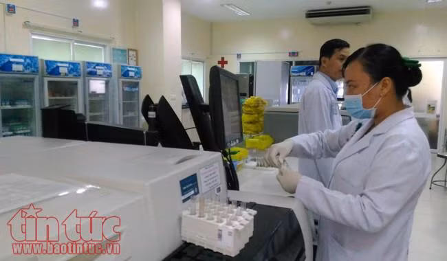 Thêm một bệnh viện ngoài công lập đạt chuẩn quốc tế về xét nghiệm ảnh 1