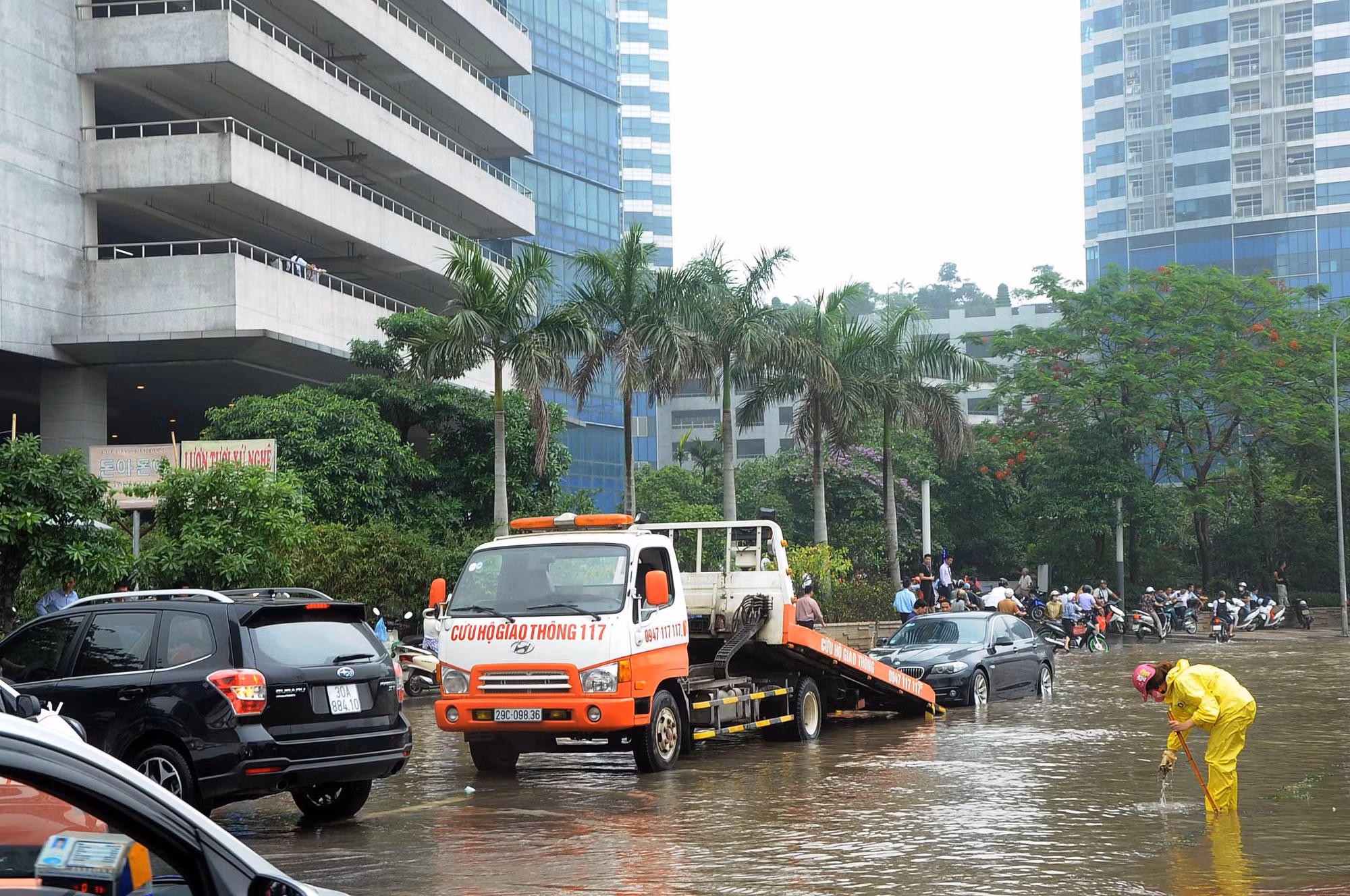 Nhiều khu đô thị mới ở Hà Nội thành 'ốc đảo' trong mưa: Vì đâu nên nỗi? ảnh 2