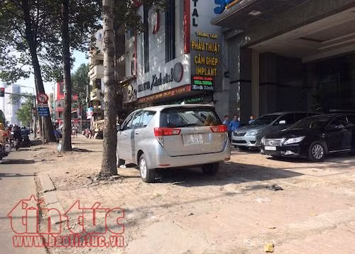 Vỉa hè quận 1 lại nhếch nhác: Có dấu hiệu buông lỏng, trục lợi của cán bộ ảnh 6