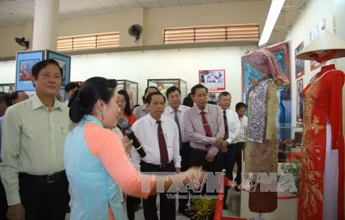 Triển lãm ảnh kỷ niệm 50 năm thành lập ASEAN ảnh 1