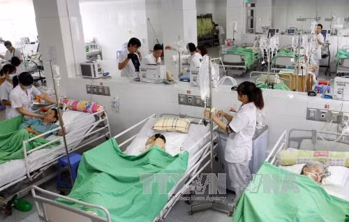 30 tỉnh, thành phố điều chỉnh giá dịch vụ y tế trong tháng 8 ảnh 1