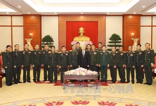 Tổng Bí thư Nguyễn Phú Trọng tiếp Đoàn đại biểu Quân đội nhân dân Lào ảnh 2