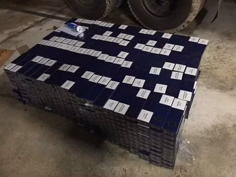 Thuốc lá ngoại, đường cát là mặt hàng trọng điểm để xử lý nghiêm hành vi buôn lậu ảnh 1
