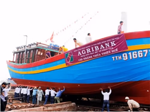Agribank gỡ khó cho “tàu 67” vươn khơi ảnh 1