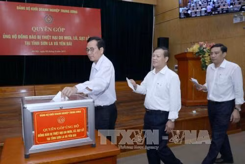 Các cơ quan, ban, ngành Trung ương quyên góp, hỗ trợ đồng bào vùng lũ phía Bắc ảnh 3