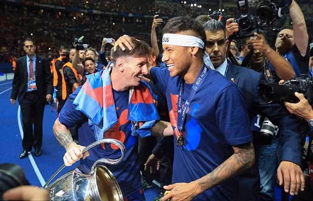 Lionel Messi gửi những lời từ biệt đầy cảm xúc tới người đồng đội Neymar ảnh 8