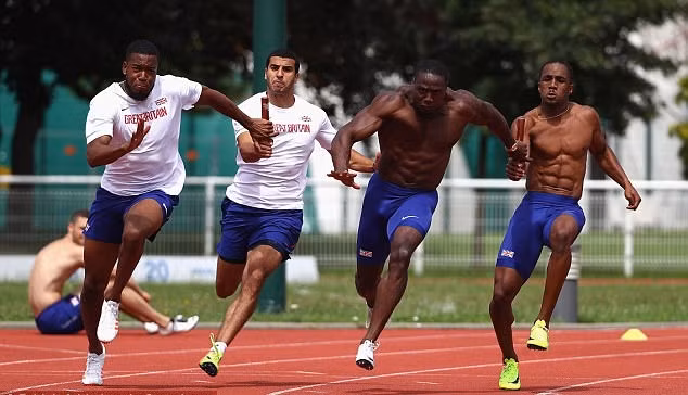 ‘Tiệc chia tay’ của Usain Bolt, ai rắp tâm phá hỏng? ảnh 1