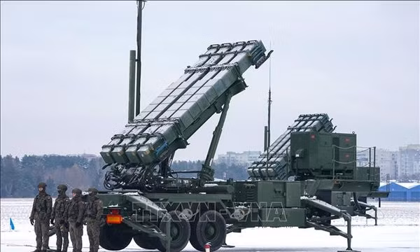Hệ thống tên lửa Patriot trong một cuộc diễn tập quân sự ở Vácsava, Ba Lan. Ảnh: AFP/TTXVN (Không được phép chia sẻ và sử dụng bởi bên thứ ba)