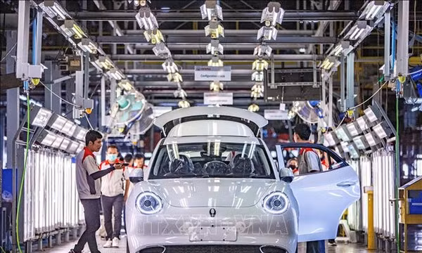 Ô tô điện được sản xuất tại nhà máy ở Rayong, Thái Lan. Ảnh: THX/TTXVN