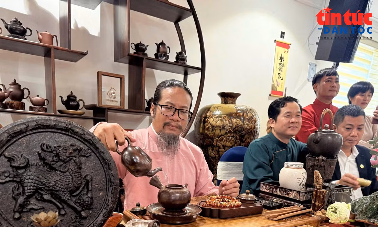 Trà Việt tìm đường bước ra thế giới bằng giá trị văn hóa