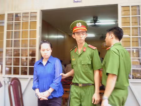 Chết thảm vì mê tín ảnh 1