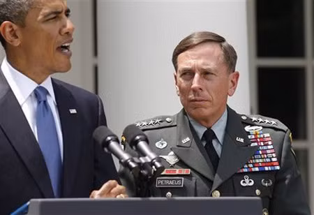 Bin Laden từng âm mưu tấn công Không lực 1, giết Tổng thống Obama ảnh 1