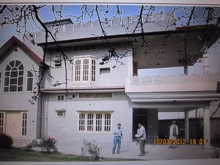 Cho thuê nhà cũ của Bin Laden ảnh 1