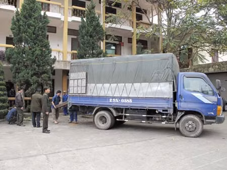 Mở niêm phong 54 hộp gỗ không dấu búa kiểm lâm ảnh 2