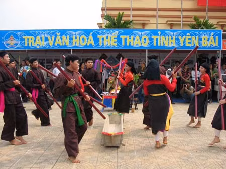 Độc đáo Hội hát Ví của dân tộc Cao Lan Yên Bái ảnh 1