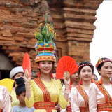 Người trẻ góp sức lan tỏa sắc màu văn hóa Chăm