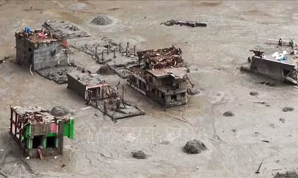 Thiệt hại sau lũ quét tại Rasuwa, Nepal. Ảnh: ANI/TTXVN phát