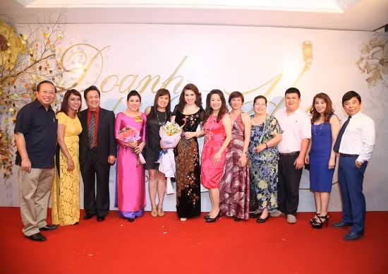 Khi doanh nhân hát ảnh 10