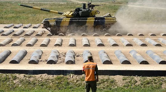 “Đã mắt” với cuộc đua xe tăng Tank Biathlon 2016 ảnh 1
