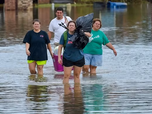 Mưa lũ ngập trắng Louisiana, Mỹ ban bố tình trạng thảm hoạ ảnh 5