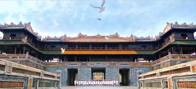 MV “Vươn cao Việt Nam” đã vượt mốc hơn 12 triệu lượt xem ảnh 5