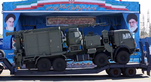 Iran rất hài lòng về tên lửa S-300 Nga ảnh 1