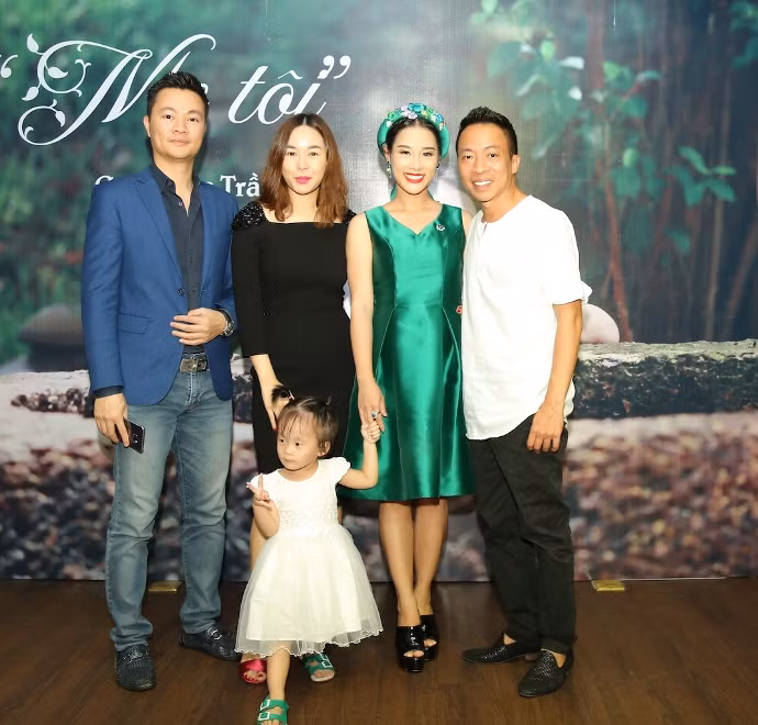 Vợ ca sĩ Việt Hoàn quyết tâm "dấn thân" vào showbiz ảnh 6
