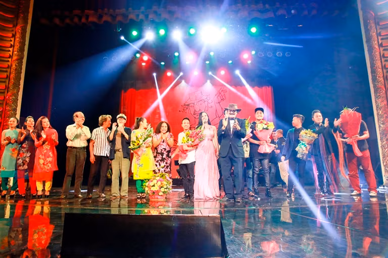 Chân dung đa sắc của nhạc sĩ Nguyễn Cường trong đêm liveshow đầu tiên ảnh 8