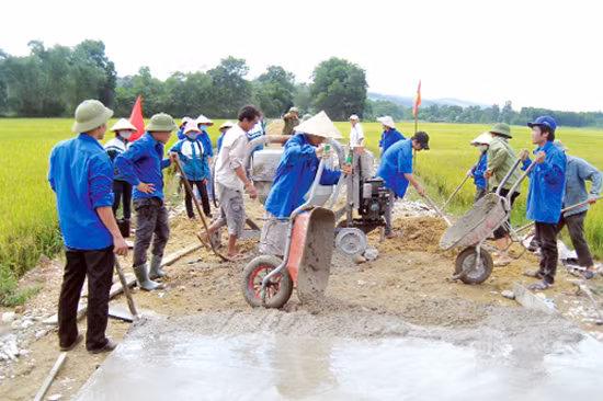 Phát triển Đảng vùng đồng bào dân tộc, công giáo ảnh 2