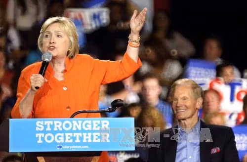 Bà Hillary kêu gọi đảng Cộng hòa ủng hộ ảnh 1
