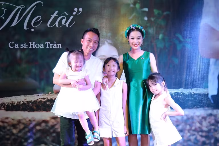 Vợ ca sĩ Việt Hoàn quyết tâm "dấn thân" vào showbiz ảnh 1