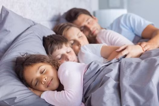 Mỗi ngày ngủ 6,5 tiếng sẽ sống lâu ảnh 1