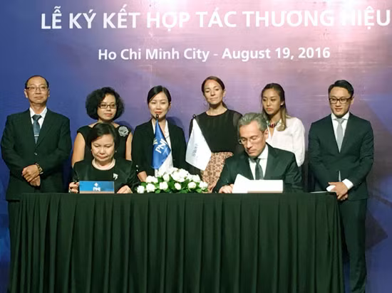 PNJ ký kết hợp tác thương hiệu với Swarovski ảnh 1