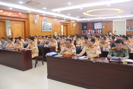 Tăng cường đảm bảo trật tự an toàn giao thông, xã hội dịp lễ ảnh 1