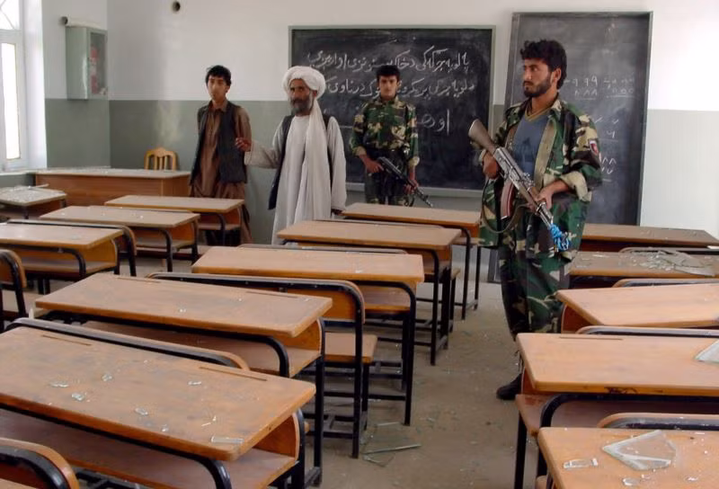Đánh bom nhằm vào trường tiểu học Afghanistan ảnh 1