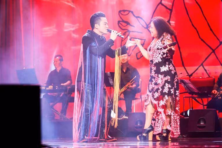 Chân dung đa sắc của nhạc sĩ Nguyễn Cường trong đêm liveshow đầu tiên ảnh 6