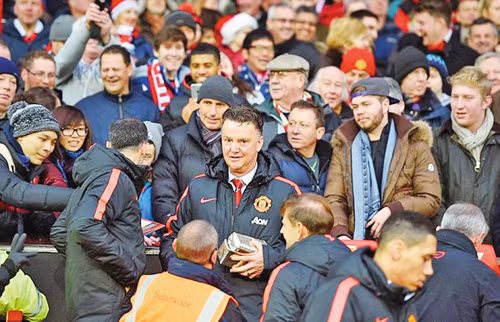 “Ông già tuyết” Louis van Gaal ảnh 1
