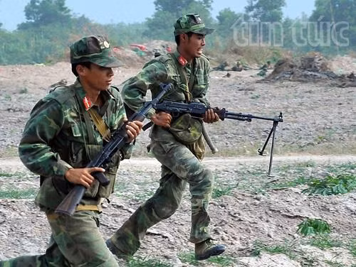 Binh đoàn Cửu Long diễn tập chiến thuật bắn đạn thật ảnh 8