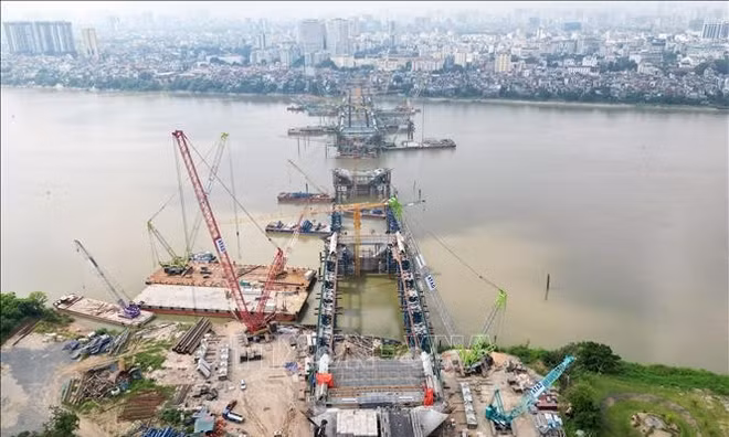 Dồn lực hoàn thành Cầu Trần Hưng Đạo trước Hội nghị APEC 2027