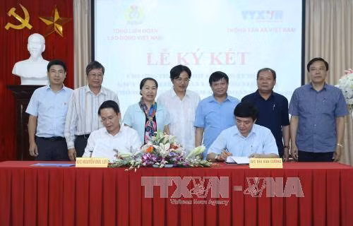 Tổng Liên đoàn lao động Việt Nam và TTXVN phối hợp tuyên truyền giai đoạn 2017 - 2022 ảnh 1