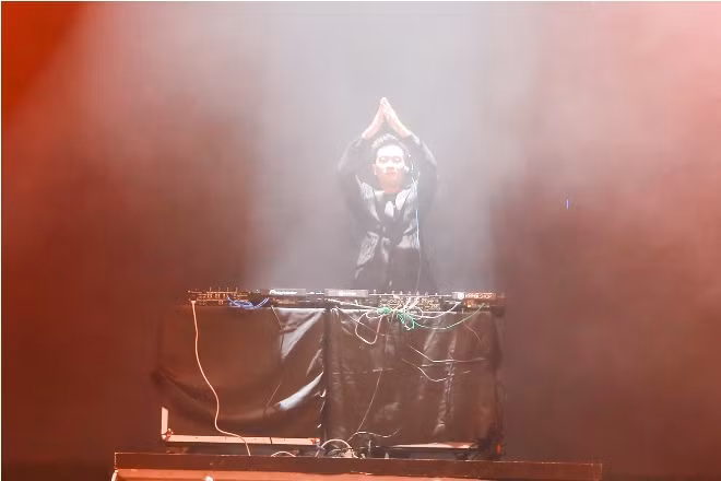 Âm nhạc của Slim V giúp Thu Minh bùng nổ trong liveshow ảnh 8