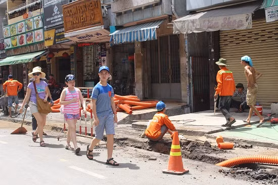'Phố Tây' Bùi Viện đang tất bật thi công để kịp ngày khai trương ảnh 7