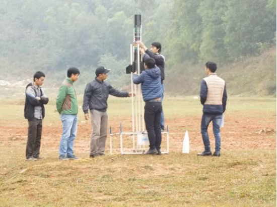 Thi chế tạo vệ tinh tại 'CanSat 2017' ảnh 1